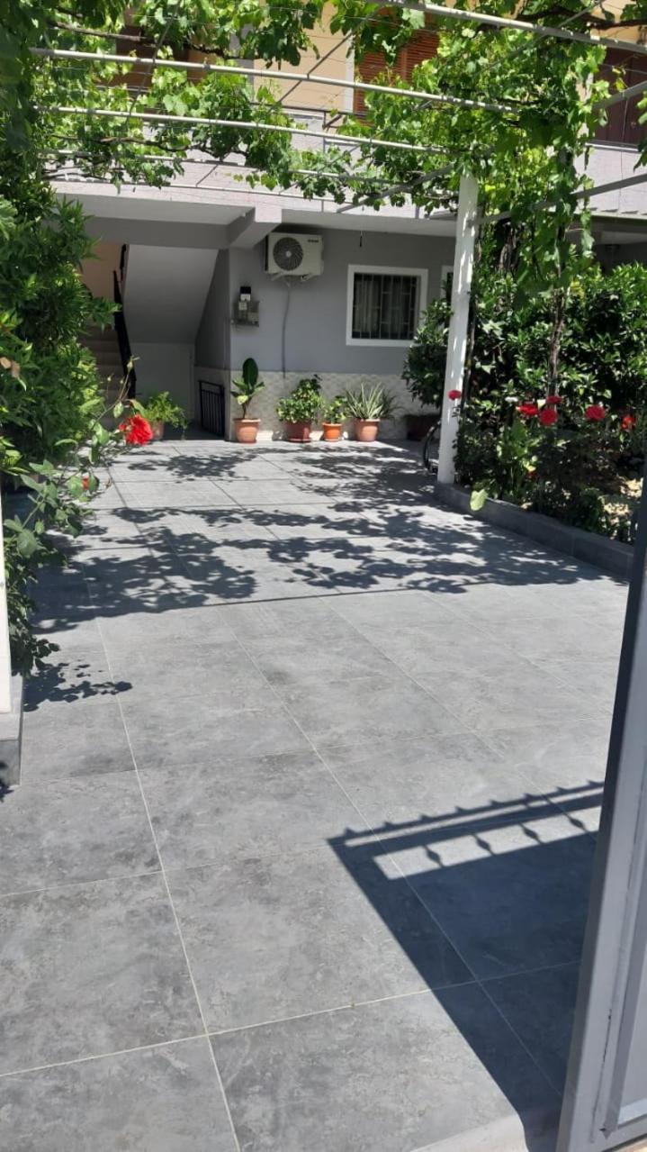 Guest House Emi Berat Exterior foto